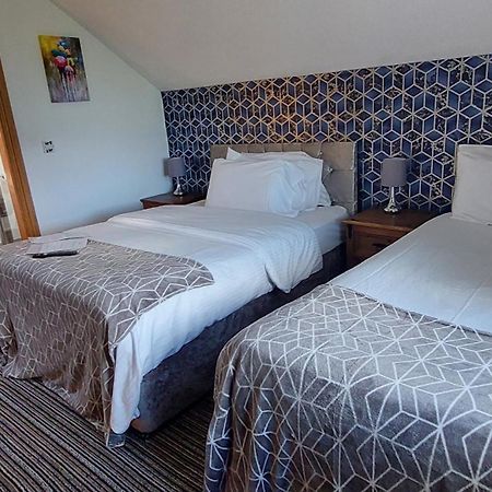 Carnately Lodge Ballycastle Bagian luar foto