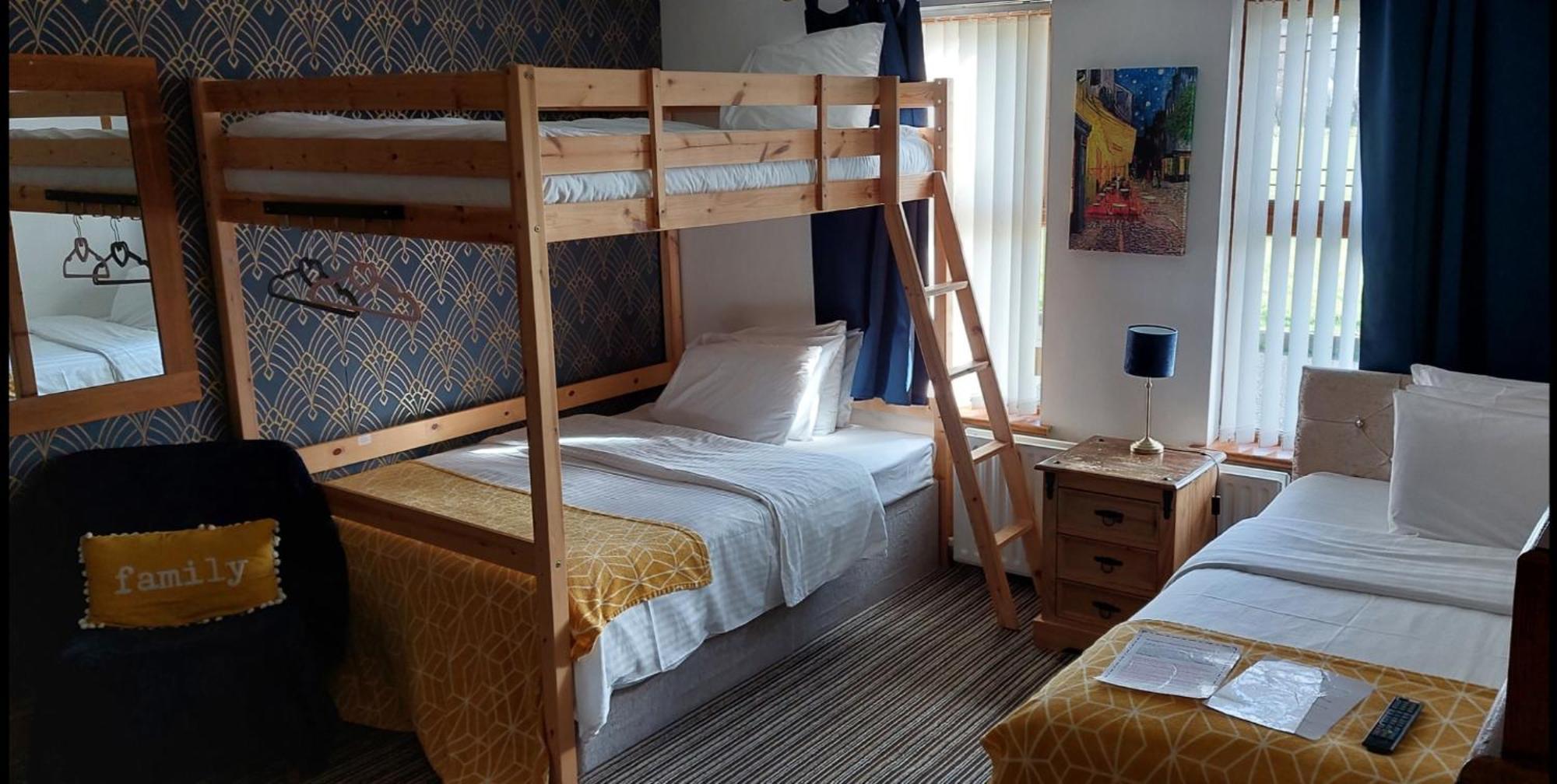 Carnately Lodge Ballycastle Bagian luar foto